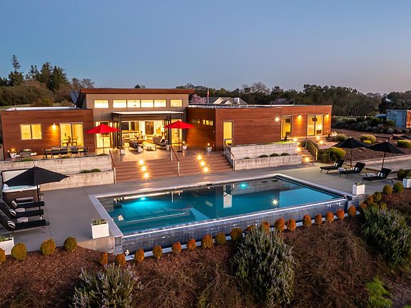 2nd image of 519 Horse Barn Road