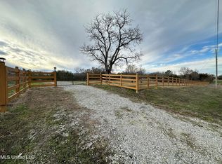 Shamrock Loop, Byhalia, MS 38611