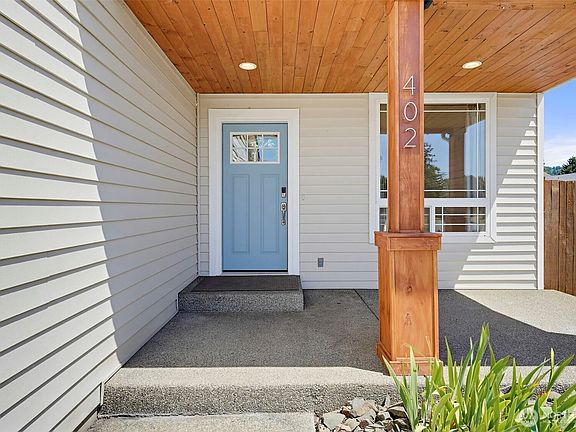 2nd image of 402 Orting Avenue NW