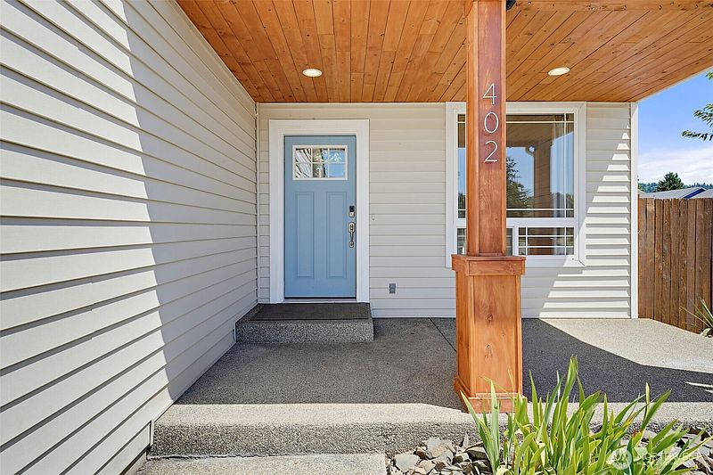 2nd image of 402 Orting Avenue NW