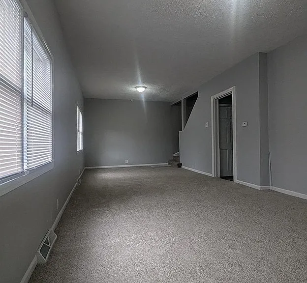 727 Diamond Ave — Photo 13