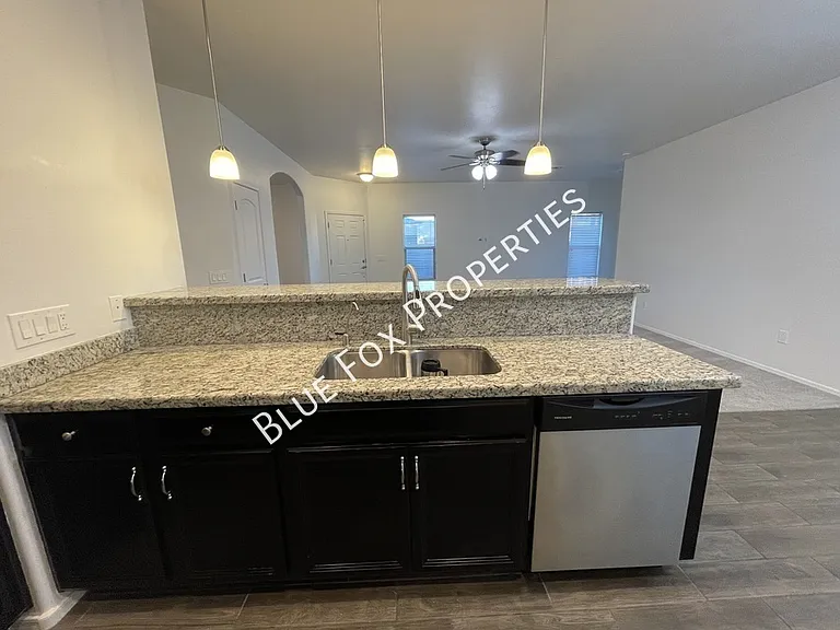 8721 N Black Pine Dr — Photo 26