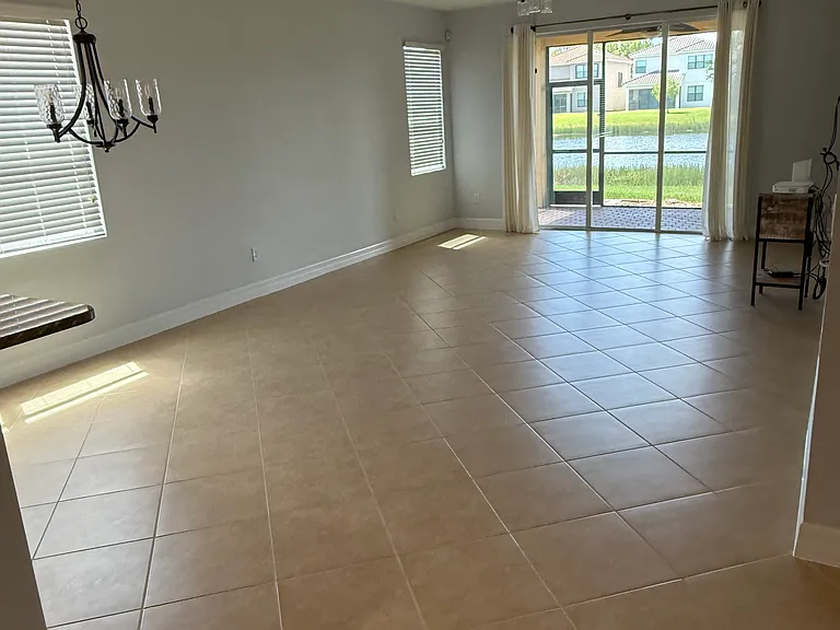 10482 Spruce Pine Ct — Photo 5