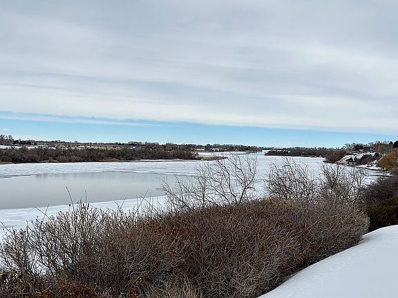 4th image of 454 E Highway 81