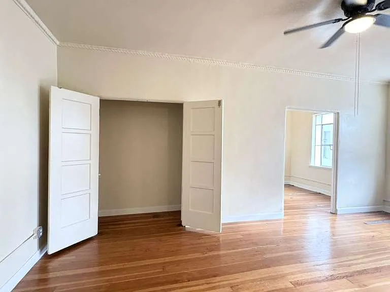 900 S Kingsley Dr #407 — Photo 3