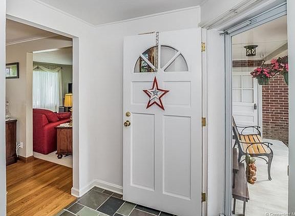 Welcome to 42 Breezy Hill Rd