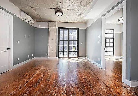2nd image of 187 Kent Ave #522