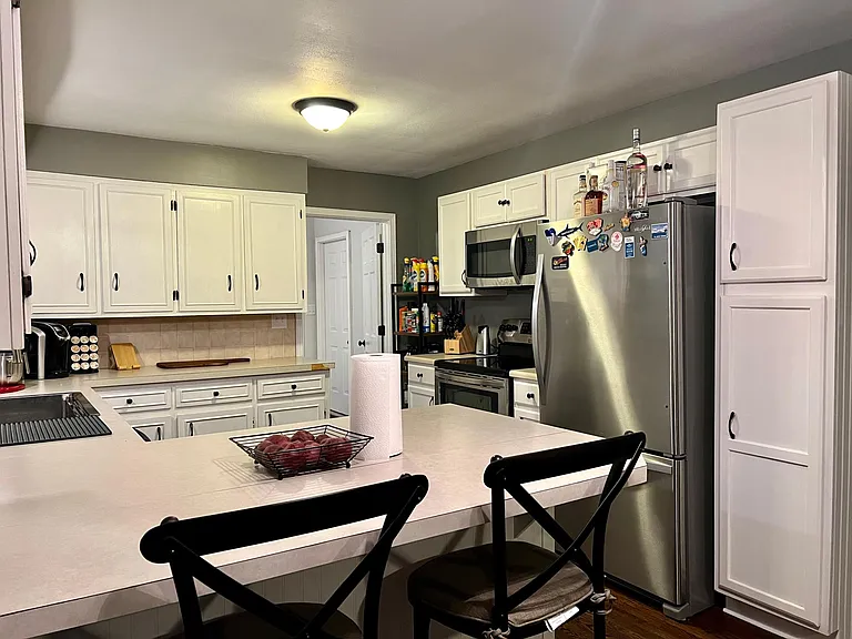 224 N Prince Ln — Photo 9