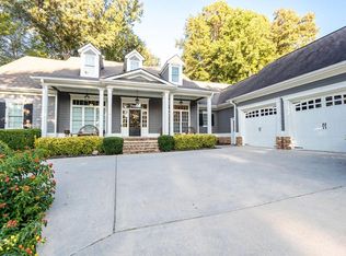 462 Lakeshore Dr, Monroe, GA 30655