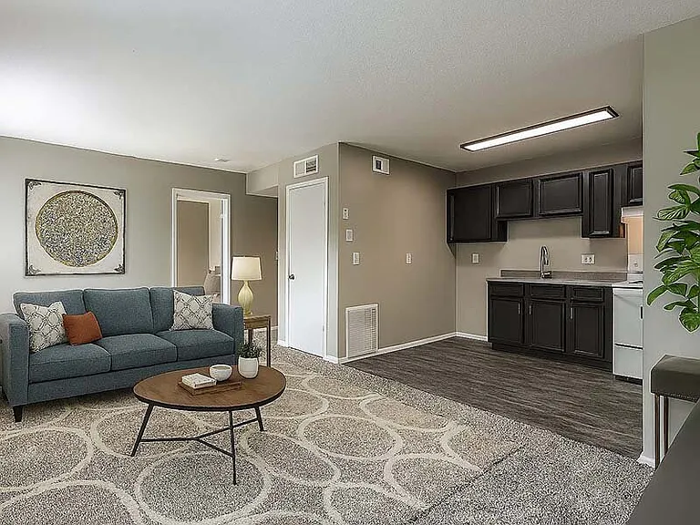 Timber Pointe — Photo 4