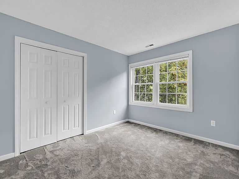 17 Cinnamon Cir — Photo 11