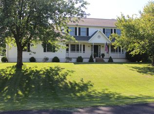 2683 Becky Thatcher Rd, Muscatine, IA 52761