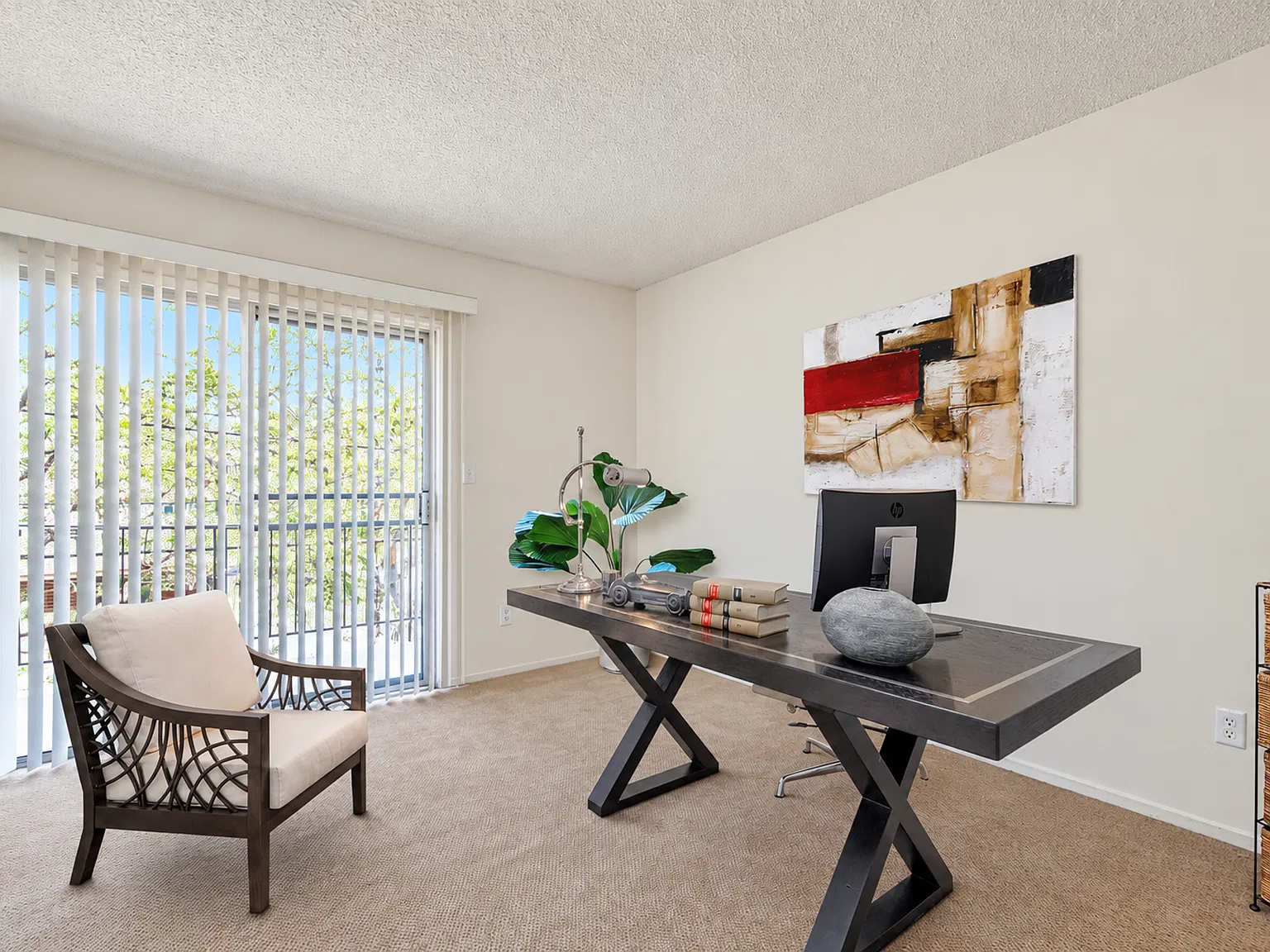 Relaxed Living, South of Ventura Boulevard — Photo 3