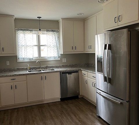 3rd image of 95 Hazelwood Ln