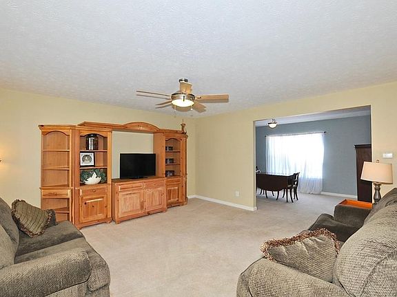 3rd image of 6611 Frankenberger Dr
