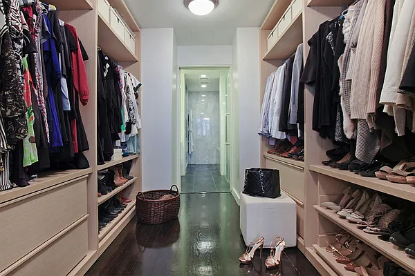 Sold by Corcoran | media 14