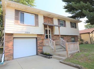 3284 E Bluebird Dr, Decatur, IL 62526