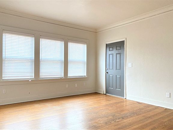 3rd image of 723 Culbertson Dr APT 2