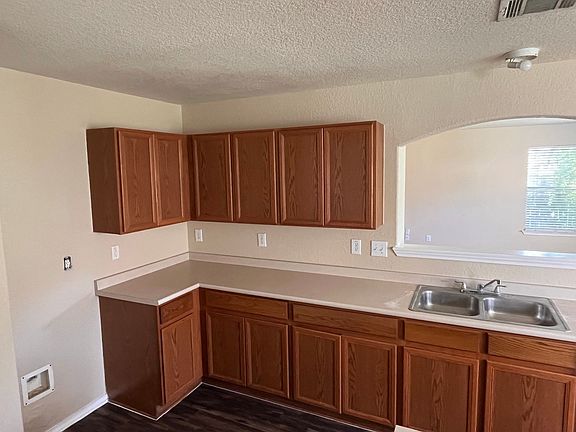 5th image of 10366 Oakwood Crst