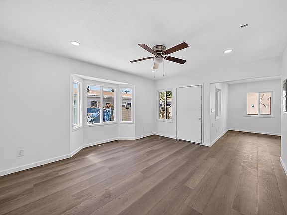 4th image of 1709 Sichel St #1709