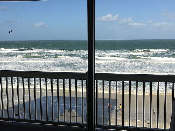 3rd image of 2700 Atlantic Ave #528