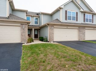 919 Oak Ridge Blvd #919, Elgin, IL 60120