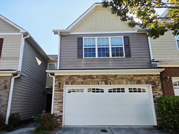 1532 Creek Bend Ln, Lawrenceville, GA 30043