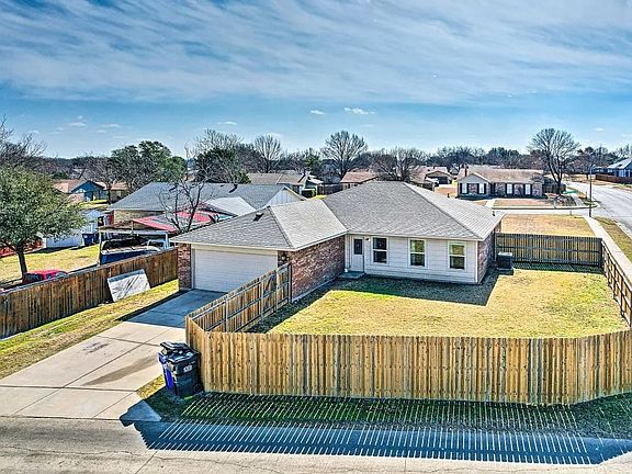5th image of 1233 Canyon Oaks Dr