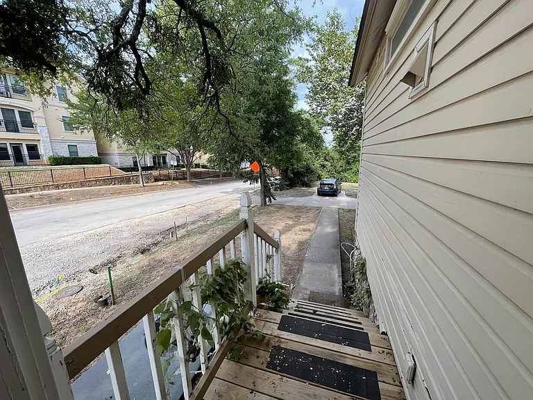 424 Fry St #A — Photo 56