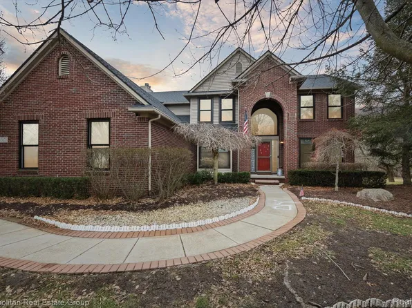 13078 Gorget Dr, South Lyon, MI 48178