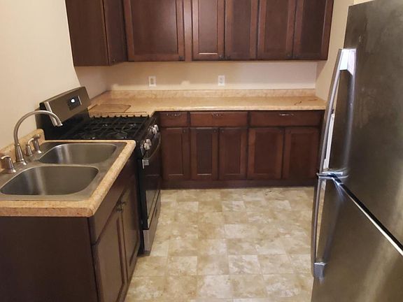 2nd image of 3125 Fremont Ave S APT 5