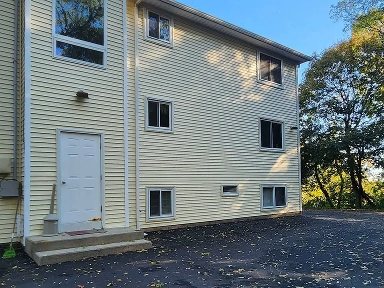 60 Bethel St #B2 — Photo 2