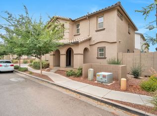 902 S Pheasant Dr, Gilbert, AZ 85296
