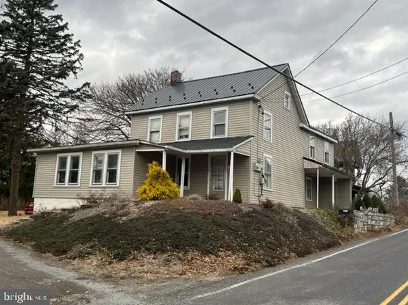 11749 Hades Church Rd, Greencastle, PA 17225