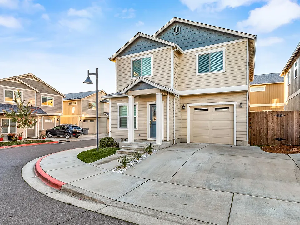172 Poppy Bay Pl