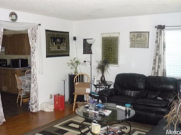2nd image of 2701 Yreka Ave