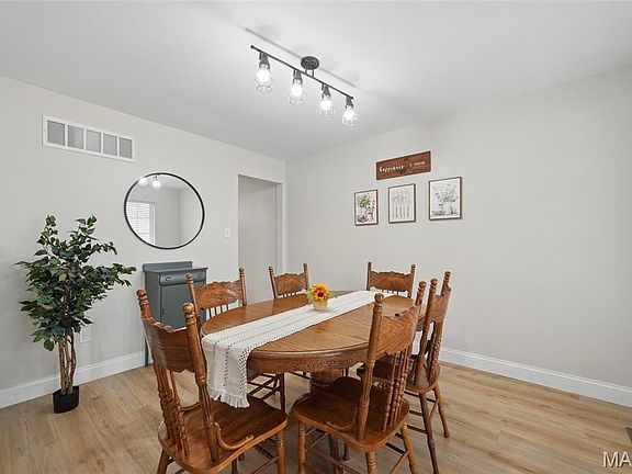 3rd image of 17134 Elm Trail Dr