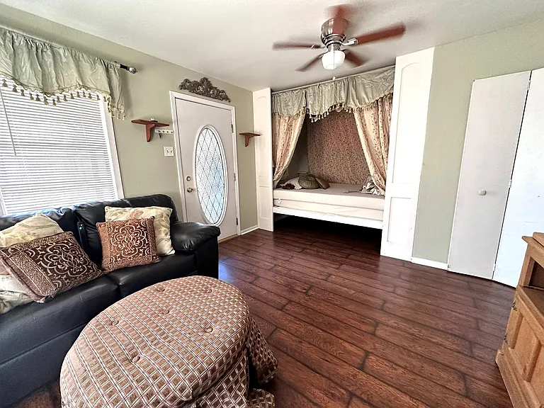 103 Yucca Dr #3 — Photo 3