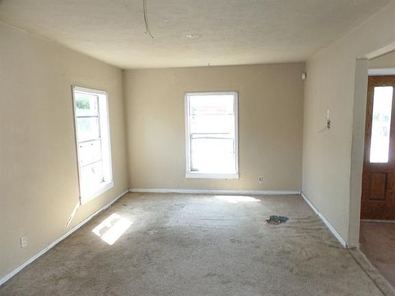 2nd image of 2239 Leacrest Dr