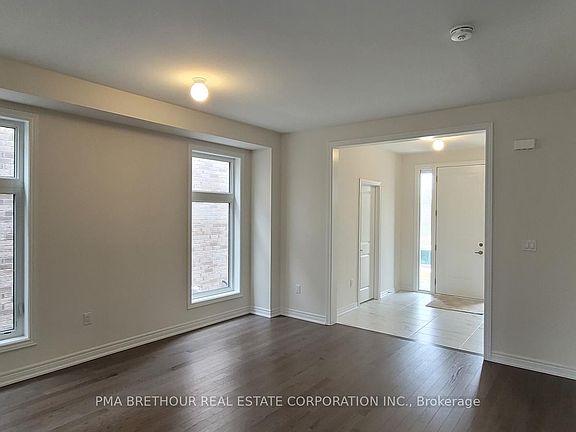 3rd image of 149 Dovedale Dr