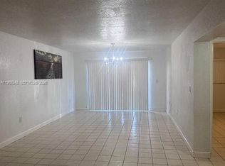 180 Royal Palm Rd APT 111, Hialeah Gardens, FL 33016