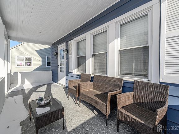 3rd image of 317 Billingsport Rd