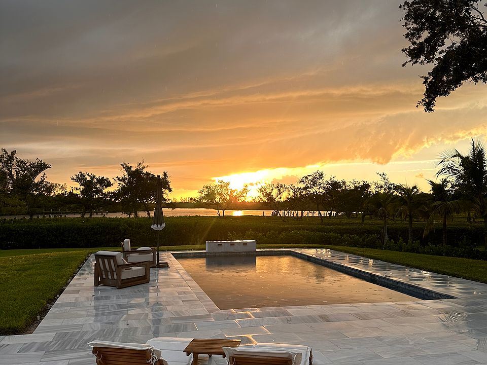 Stunning back yard!