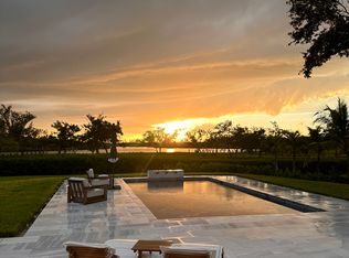 8545 Seacrest Dr, Vero Beach, FL 32963