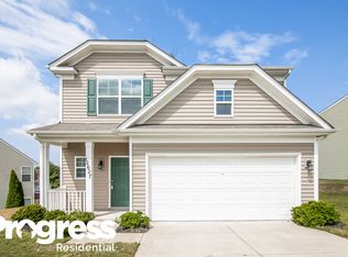12627 Oakton Hunt Dr, Charlotte, NC 28262
