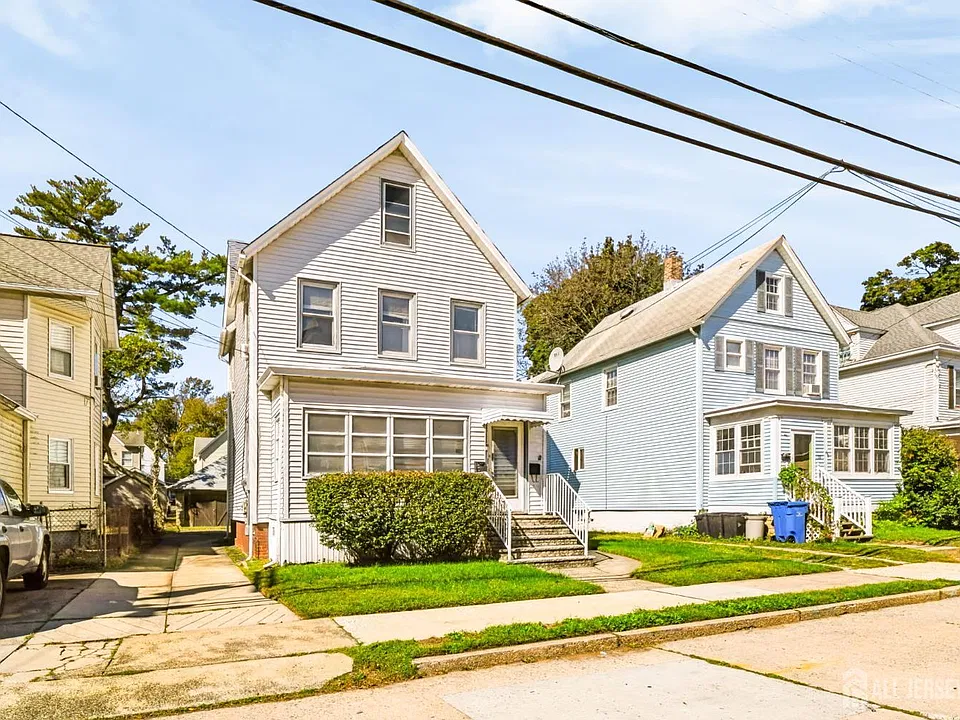 31 Richter Ave #2