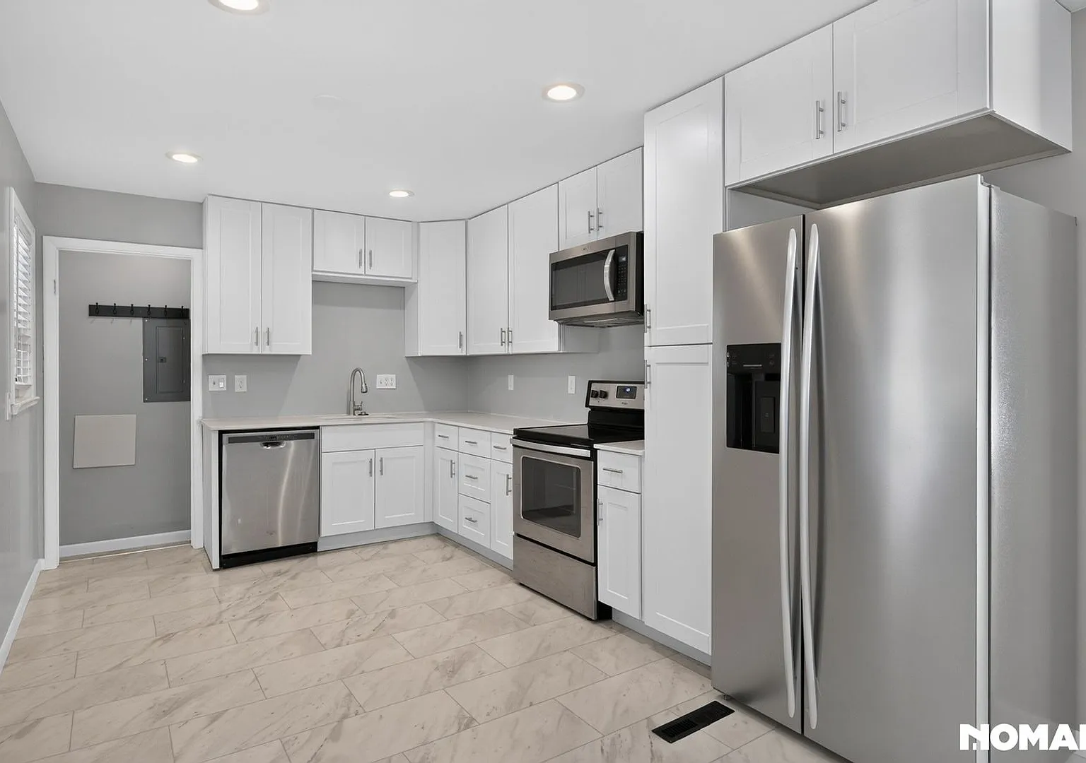 Charming 3BR House in Denver — Photo 1