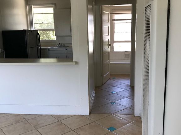 2nd image of 2920 Kalmia St APT E