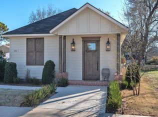206 SE 6th St, Bentonville, AR 72712