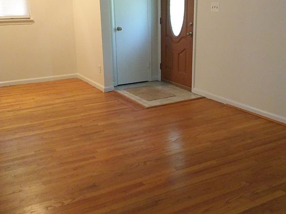 4th image of 24610 Sherman Ave